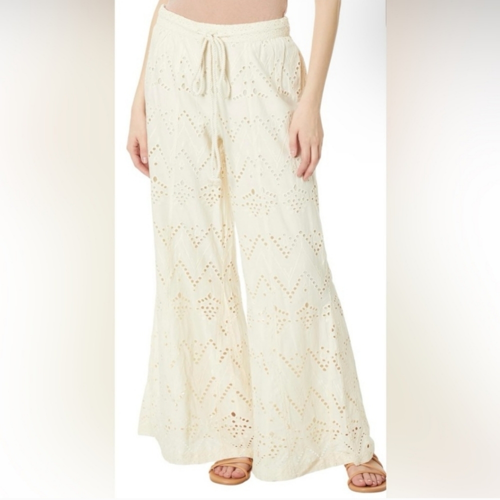 #247- Free People Emma Embroidered Pants Nwot